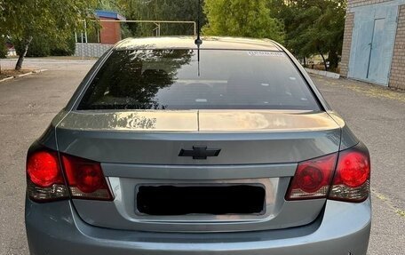 Chevrolet Cruze II, 2010 год, 1 100 000 рублей, 6 фотография