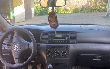 Toyota Corolla, 2004 год, 410 000 рублей, 9 фотография