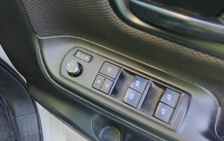 Toyota Noah III, 2018 год, 2 200 000 рублей, 19 фотография
