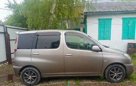 Toyota FunCargo, 2002 год, 273 000 рублей, 2 фотография