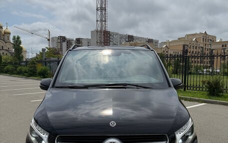 Mercedes-Benz V-Класс, 2018 год, 5 290 000 рублей, 2 фотография
