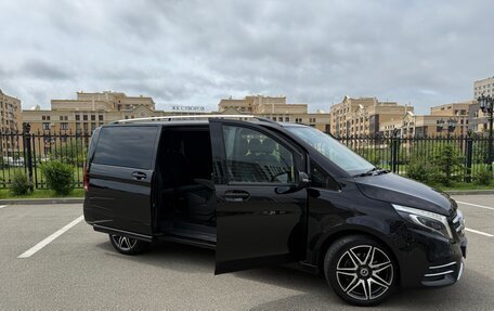 Mercedes-Benz V-Класс, 2018 год, 5 290 000 рублей, 10 фотография
