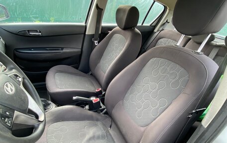 Hyundai i20 IB рестайлинг, 2010 год, 280 000 рублей, 9 фотография