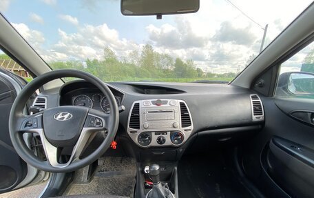 Hyundai i20 IB рестайлинг, 2010 год, 280 000 рублей, 10 фотография