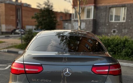 Mercedes-Benz GLC, 2016 год, 3 100 000 рублей, 4 фотография