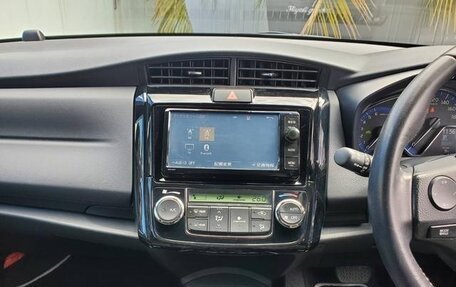 Toyota Corolla, 2017 год, 995 000 рублей, 22 фотография