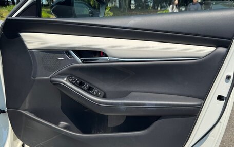 Mazda 3, 2021 год, 1 245 000 рублей, 15 фотография