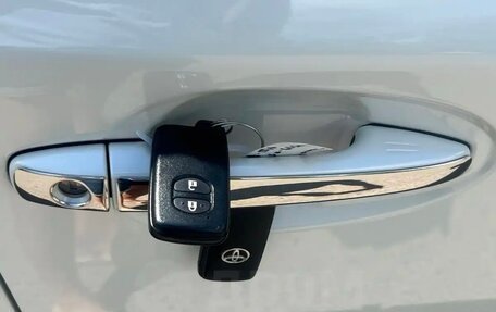 Toyota Wish II, 2012 год, 1 399 000 рублей, 7 фотография