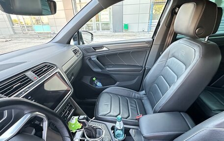 Volkswagen Tiguan II, 2021 год, 4 200 000 рублей, 8 фотография