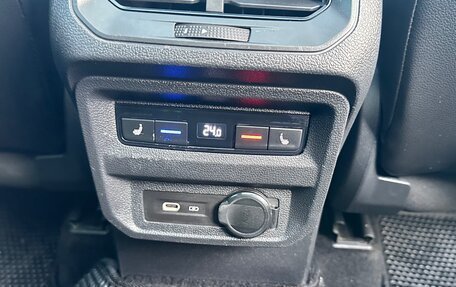 Volkswagen Tiguan II, 2021 год, 4 200 000 рублей, 16 фотография
