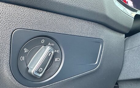Volkswagen Tiguan II, 2021 год, 4 200 000 рублей, 18 фотография