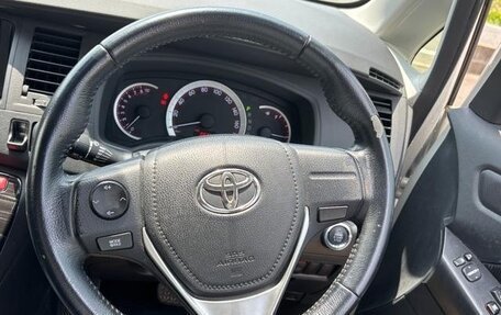 Toyota ISis I, 2016 год, 960 000 рублей, 11 фотография