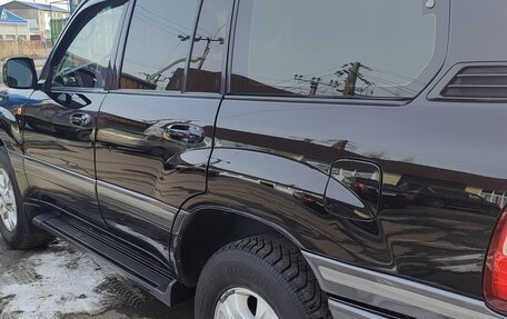 Toyota Land Cruiser 100 рестайлинг 2, 2006 год, 2 500 000 рублей, 2 фотография
