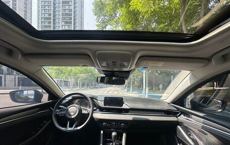 Mazda 6, 2021 год, 1 900 000 рублей, 11 фотография