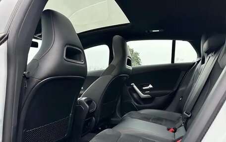 Mercedes-Benz CLA, 2022 год, 2 680 100 рублей, 14 фотография