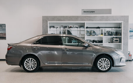 Toyota Camry, 2015 год, 2 150 000 рублей, 14 фотография
