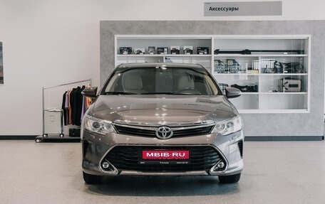 Toyota Camry, 2015 год, 2 150 000 рублей, 2 фотография