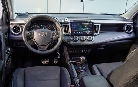 Toyota RAV4, 2016 год, 2 250 000 рублей, 6 фотография