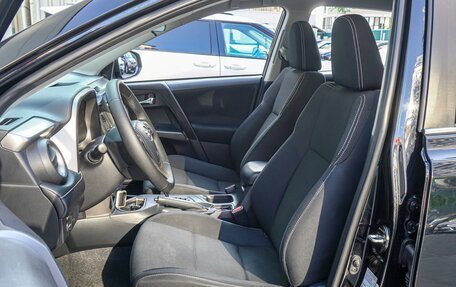 Toyota RAV4, 2016 год, 2 250 000 рублей, 10 фотография