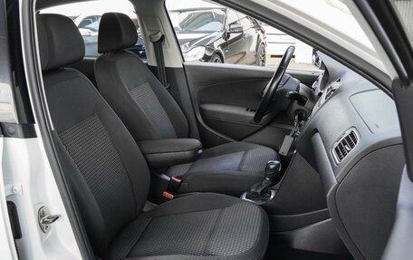 Volkswagen Polo VI (EU Market), 2013 год, 970 000 рублей, 8 фотография
