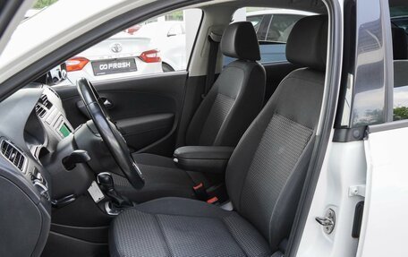 Volkswagen Polo VI (EU Market), 2013 год, 970 000 рублей, 10 фотография