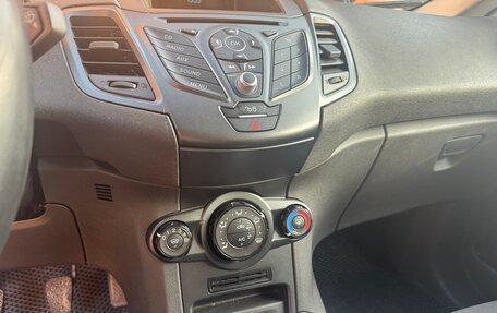 Ford Fiesta, 2016 год, 890 000 рублей, 7 фотография