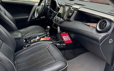 Toyota RAV4, 2016 год, 1 750 000 рублей, 4 фотография