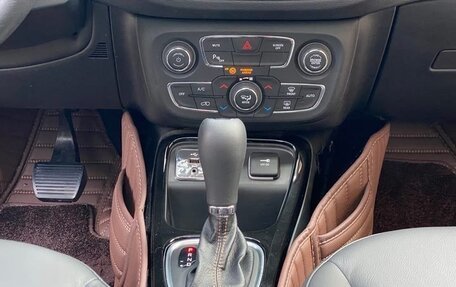 Jeep Compass II, 2021 год, 1 350 000 рублей, 13 фотография