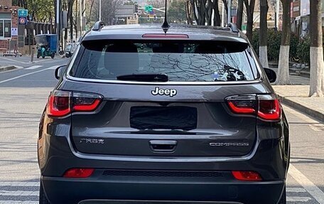 Jeep Compass II, 2021 год, 1 350 000 рублей, 5 фотография