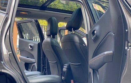 Jeep Compass II, 2021 год, 1 350 000 рублей, 12 фотография