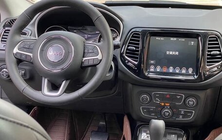 Jeep Compass II, 2021 год, 1 350 000 рублей, 14 фотография