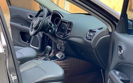 Jeep Compass II, 2021 год, 1 350 000 рублей, 19 фотография