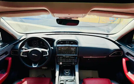 Jaguar F-Pace, 2021 год, 2 850 000 рублей, 6 фотография