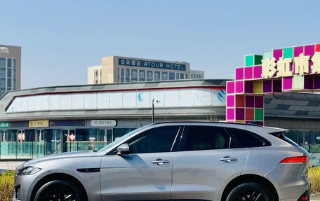 Jaguar F-Pace, 2021 год, 2 850 000 рублей, 3 фотография