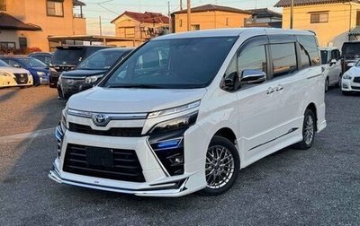Toyota Voxy III, 2021 год, 1 900 000 рублей, 1 фотография