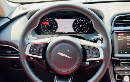 Jaguar F-Pace, 2021 год, 2 850 000 рублей, 10 фотография