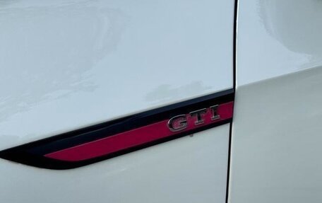 Volkswagen Golf GTI, 2021 год, 2 400 000 рублей, 11 фотография