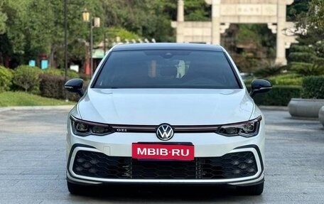 Volkswagen Golf GTI, 2021 год, 2 400 000 рублей, 4 фотография