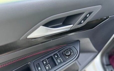 Volkswagen Golf GTI, 2021 год, 2 400 000 рублей, 18 фотография