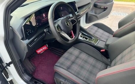 Volkswagen Golf GTI, 2021 год, 2 400 000 рублей, 27 фотография