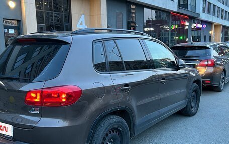 Volkswagen Tiguan I, 2015 год, 1 550 000 рублей, 4 фотография