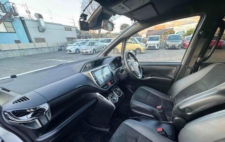 Toyota Voxy III, 2021 год, 1 900 000 рублей, 22 фотография