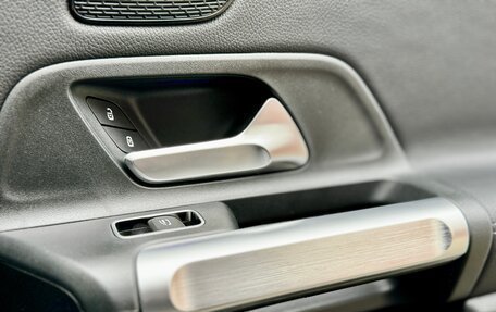 Mercedes-Benz GLB, 2023 год, 5 100 000 рублей, 21 фотография