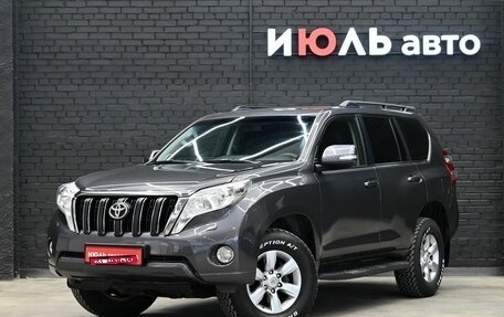 Toyota Land Cruiser Prado 150 рестайлинг 2, 2014 год, 3 600 000 рублей, 1 фотография