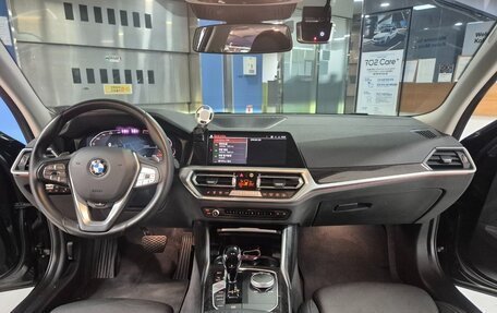 BMW 3 серия, 2022 год, 3 080 000 рублей, 11 фотография
