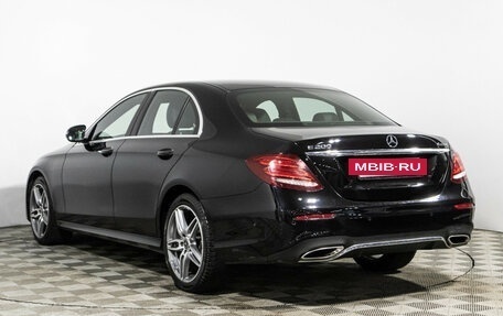 Mercedes-Benz E-Класс, 2019 год, 3 487 898 рублей, 7 фотография