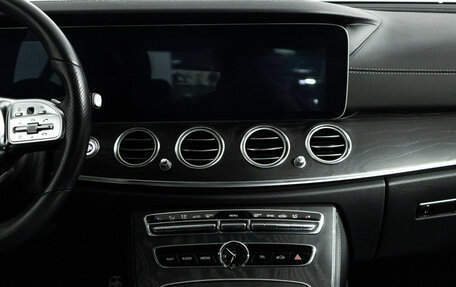 Mercedes-Benz E-Класс, 2019 год, 3 487 898 рублей, 14 фотография