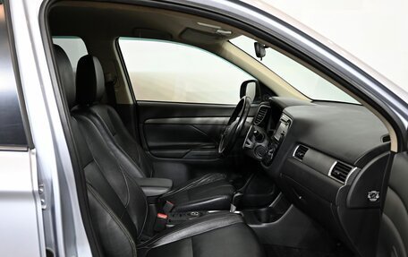 Mitsubishi Outlander III рестайлинг 3, 2012 год, 1 280 000 рублей, 10 фотография