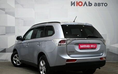 Mitsubishi Outlander III рестайлинг 3, 2012 год, 1 280 000 рублей, 4 фотография