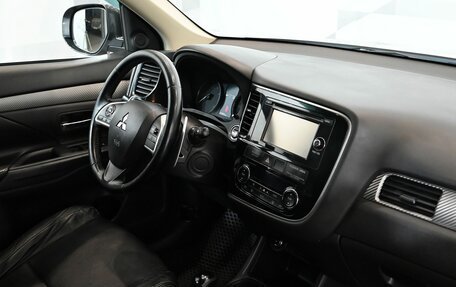 Mitsubishi Outlander III рестайлинг 3, 2012 год, 1 280 000 рублей, 16 фотография